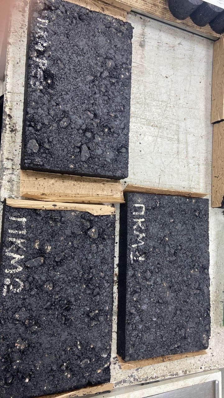 Samples of SMA-20 with Veleton MPC and without modification for laboratory testing