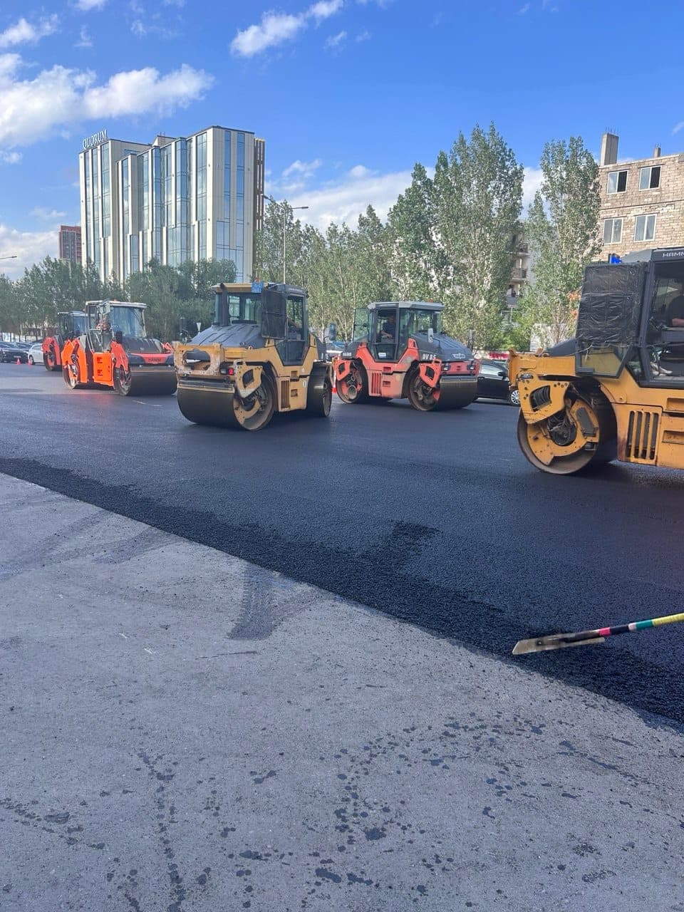 Compaction with Hamm rollers on Tlendiyeva Street