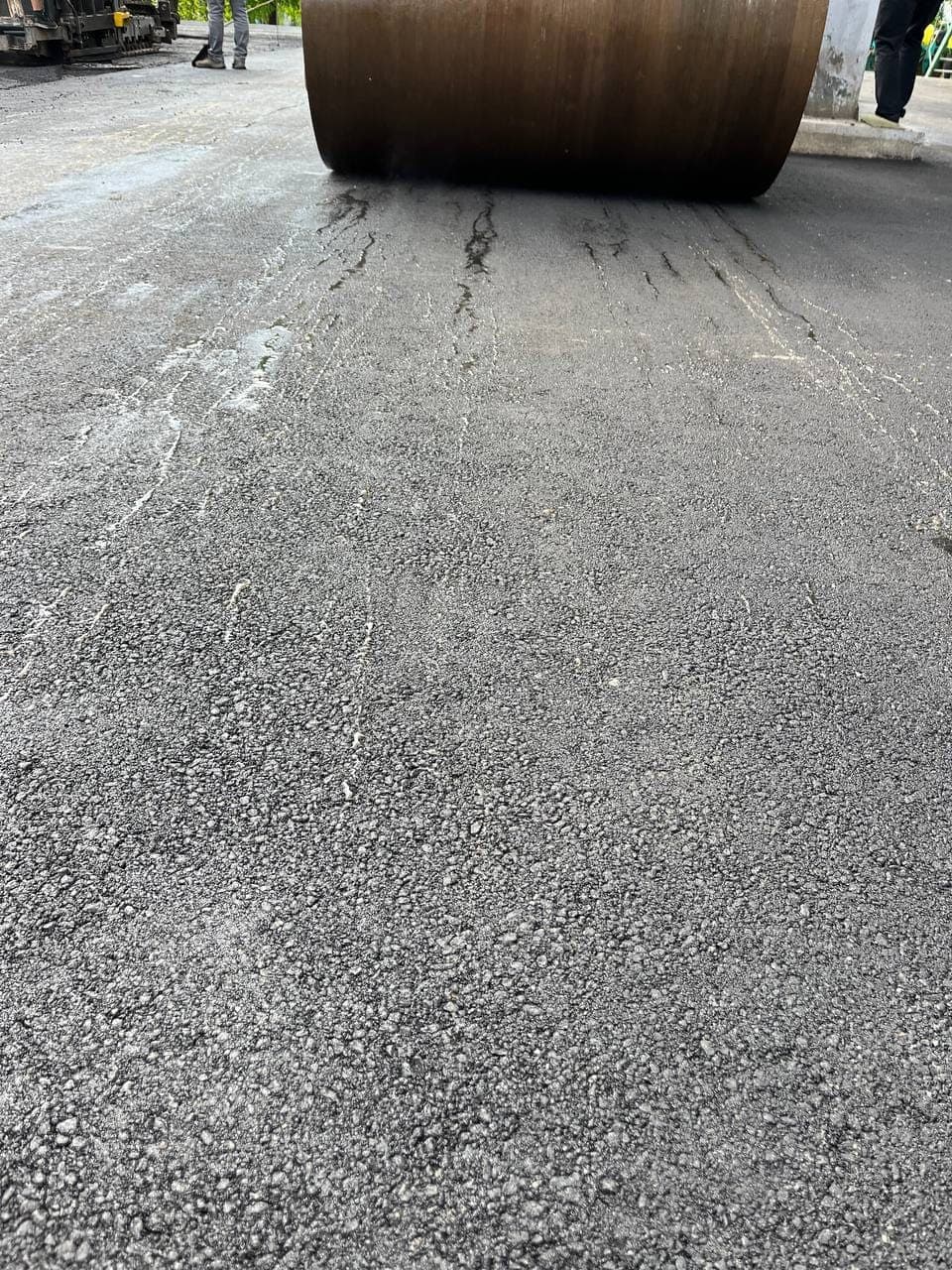 Compaction with a roller, close-up of the MZ B-10 texture